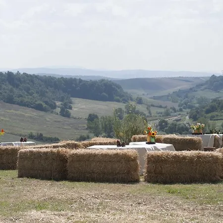 Agriturismo Casa Caponetti Farm stay Tuscania
